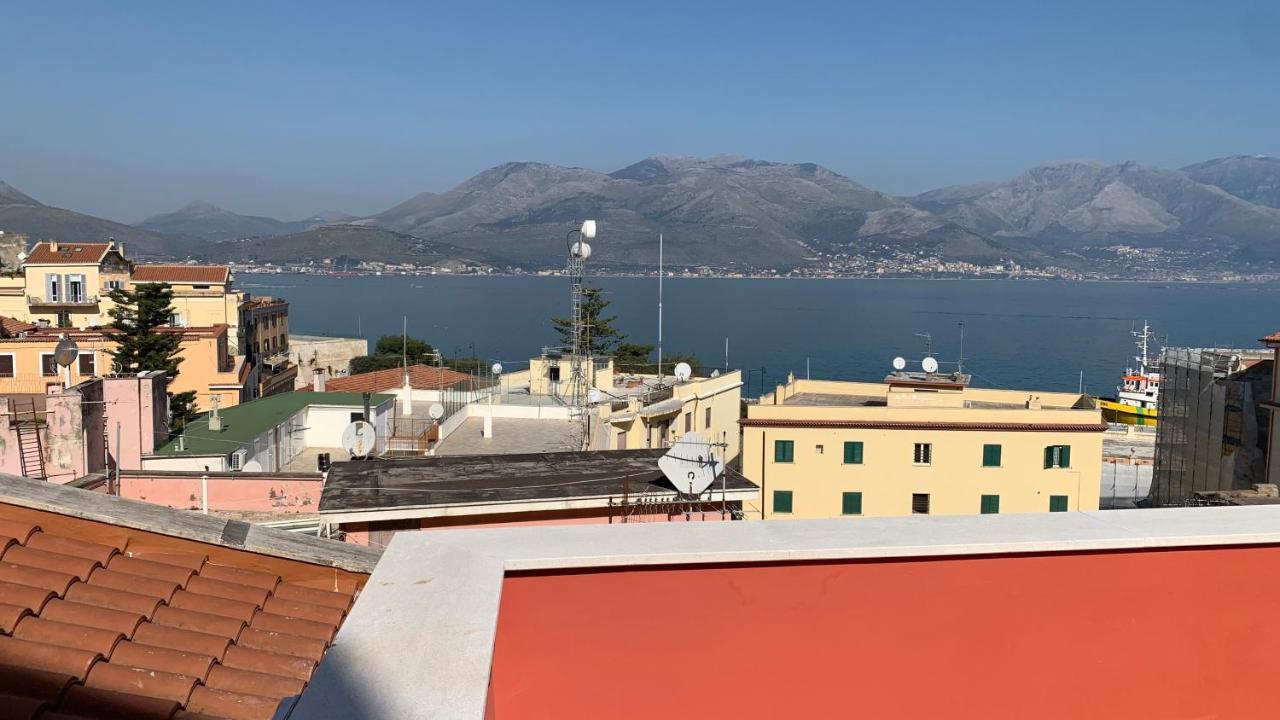 Dimora Del Leone Gaeta Acomodação com café da manhã Exterior foto