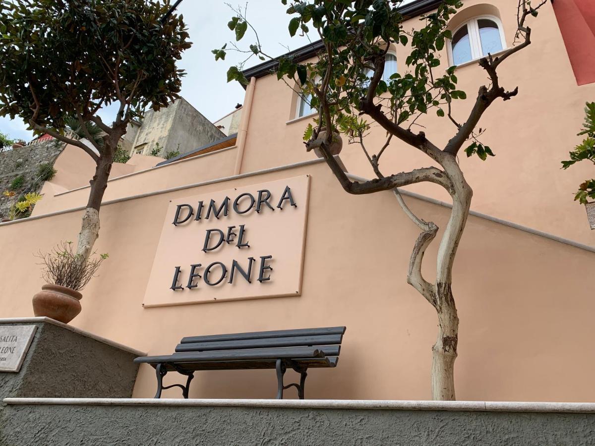 Dimora Del Leone Gaeta Acomodação com café da manhã Exterior foto