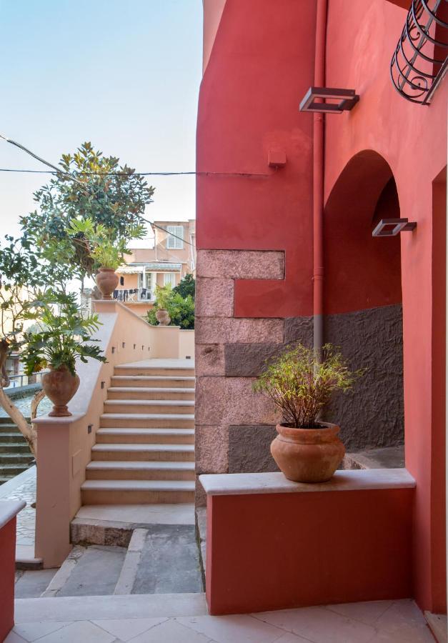 Dimora Del Leone Gaeta Acomodação com café da manhã Exterior foto