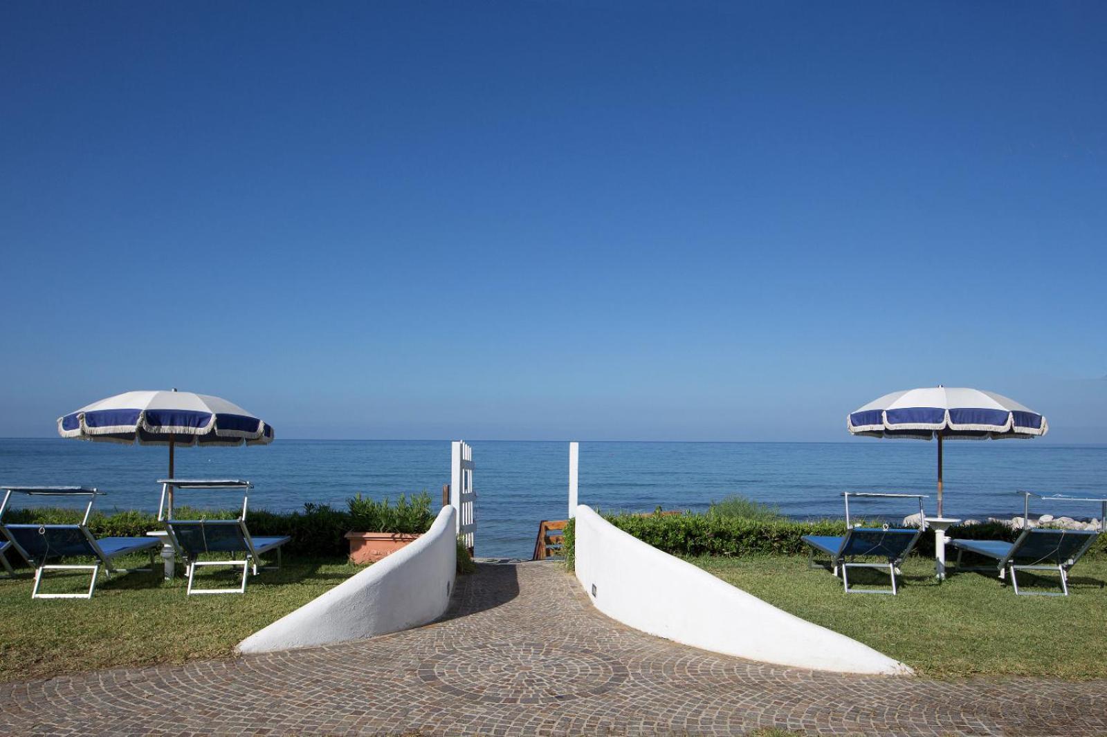 Dimora Del Leone Gaeta Acomodação com café da manhã Exterior foto